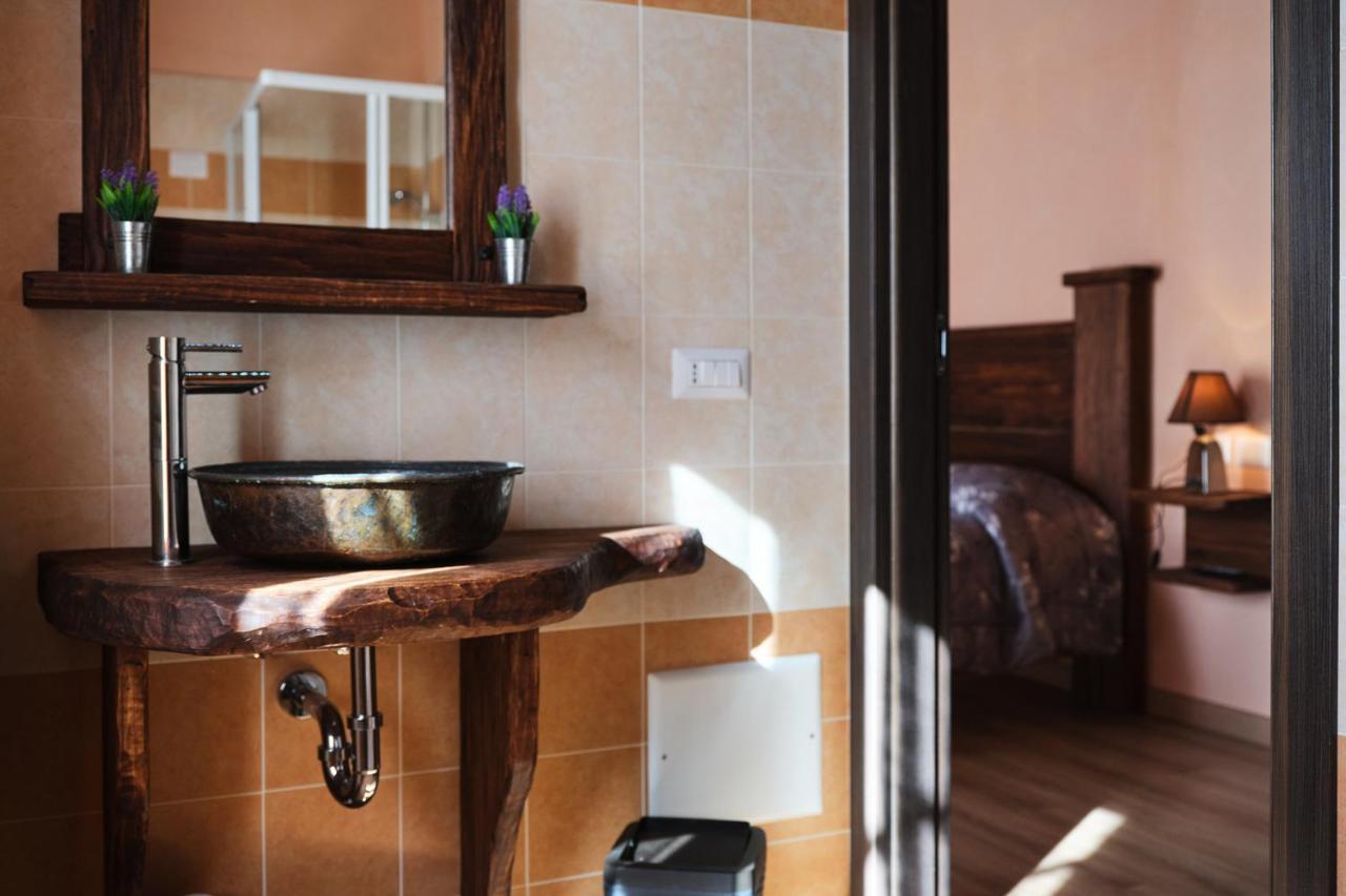 Circolo Operaio Acli Colloro Hotel Kültér fotó